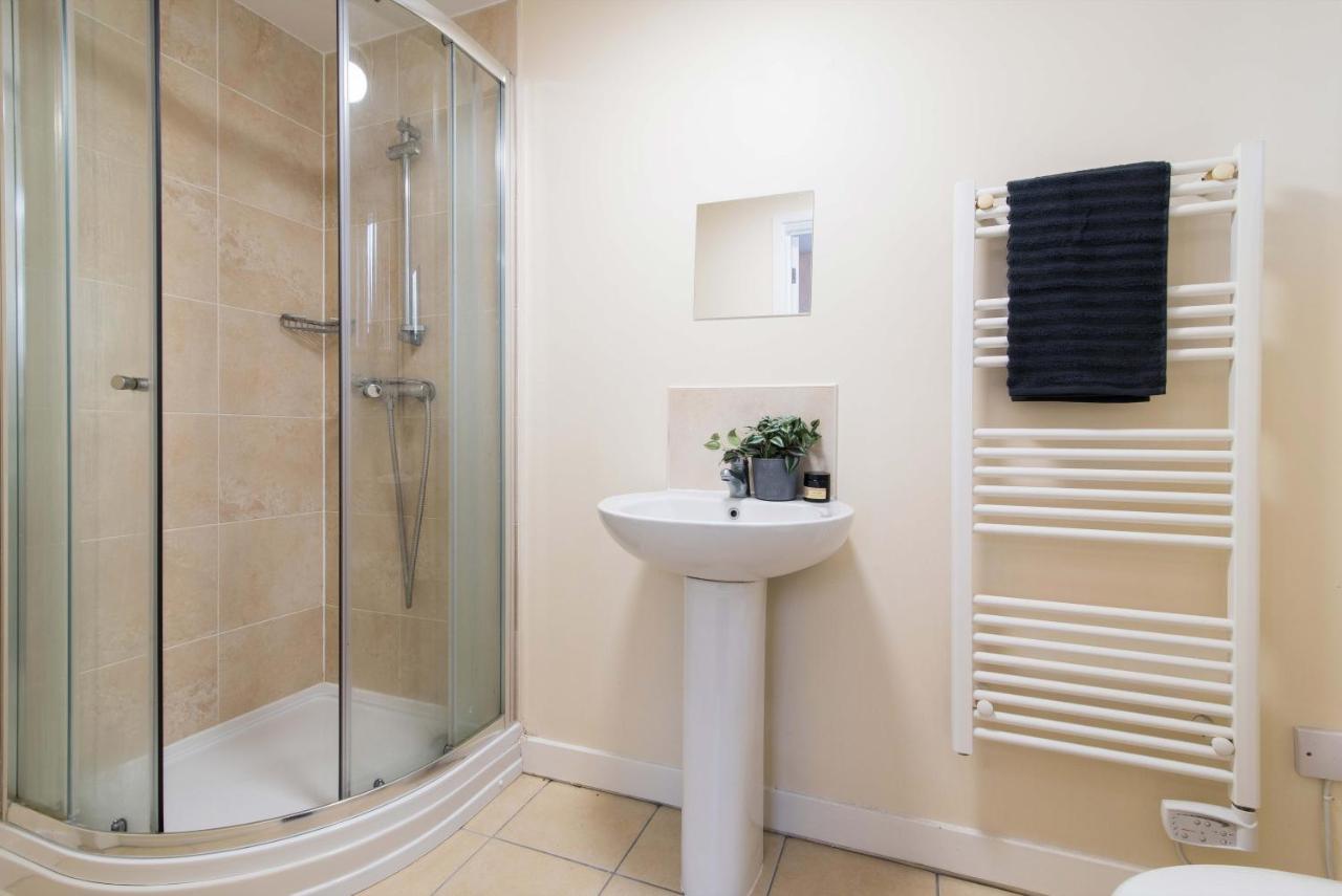 Cheerful Double En-suite With Free Wifi Derby